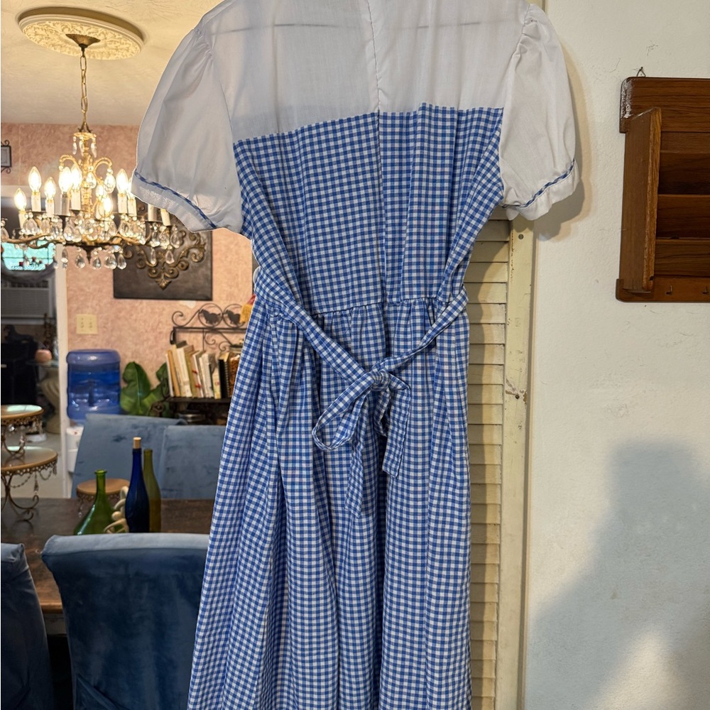 Women’s costume